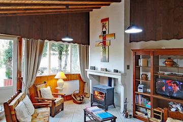 Gîte pour 6 Personnes dans Ancy-le-Franc, Arrondissement d'Avallon, Photo 1