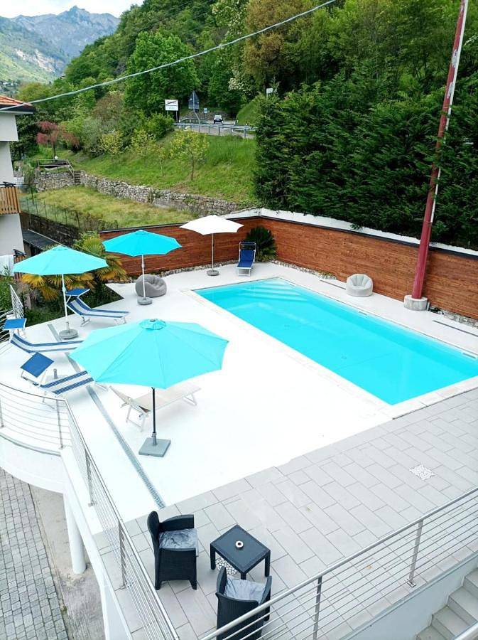 Ferienhaus für 6 Personen, mit Garten und Pool sowie Seeblick und Ausblick, kinderfreundlich in Tenno - 2