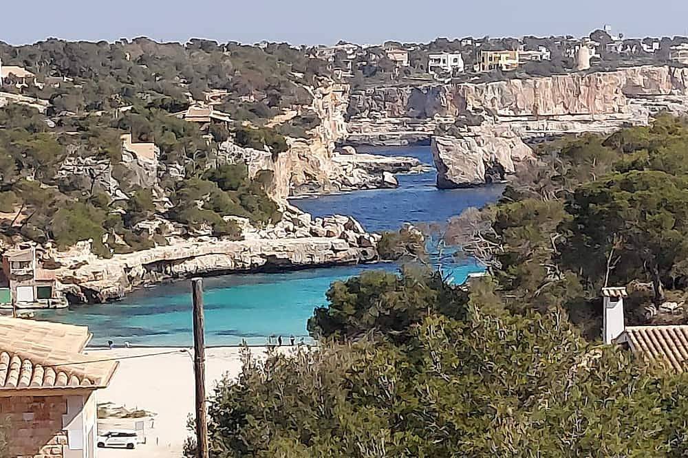 Beautiful house for 6 pers. with pool, W-Lan, air conditioning, close to the beach, sea view in Cala Llombards, Santanyí