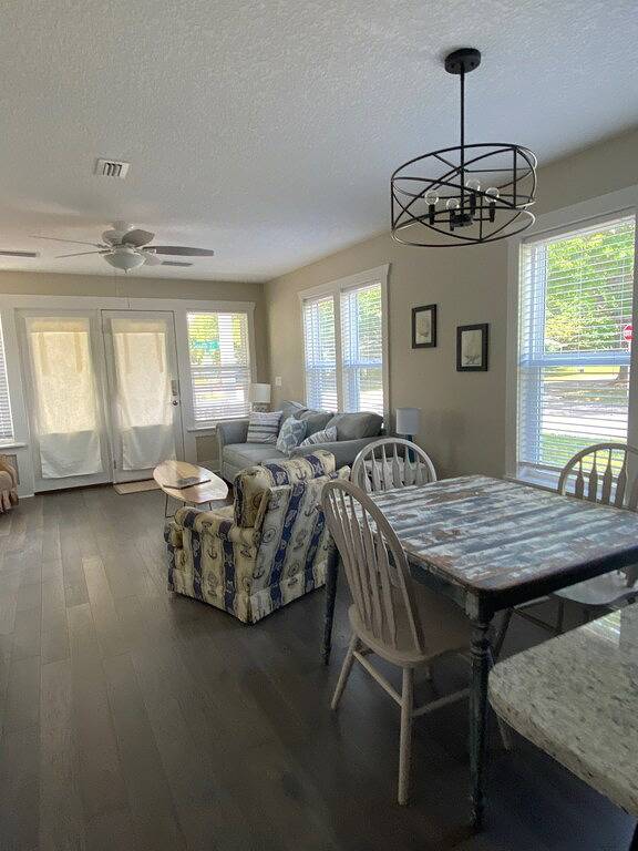 New home walking distance to downtown Fernandina & 8 minute drive to the Beach! in Fernandina Beach, Amelia Island