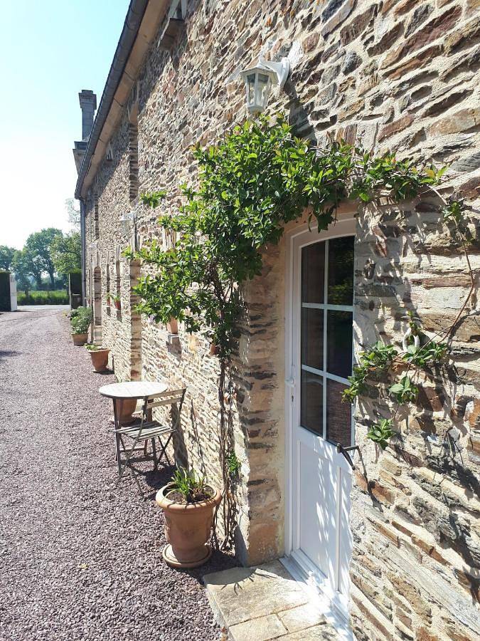 Location de vacances pour 4 personnes, avec Terrasse et Vue à Saint-Paul-du-Vernay