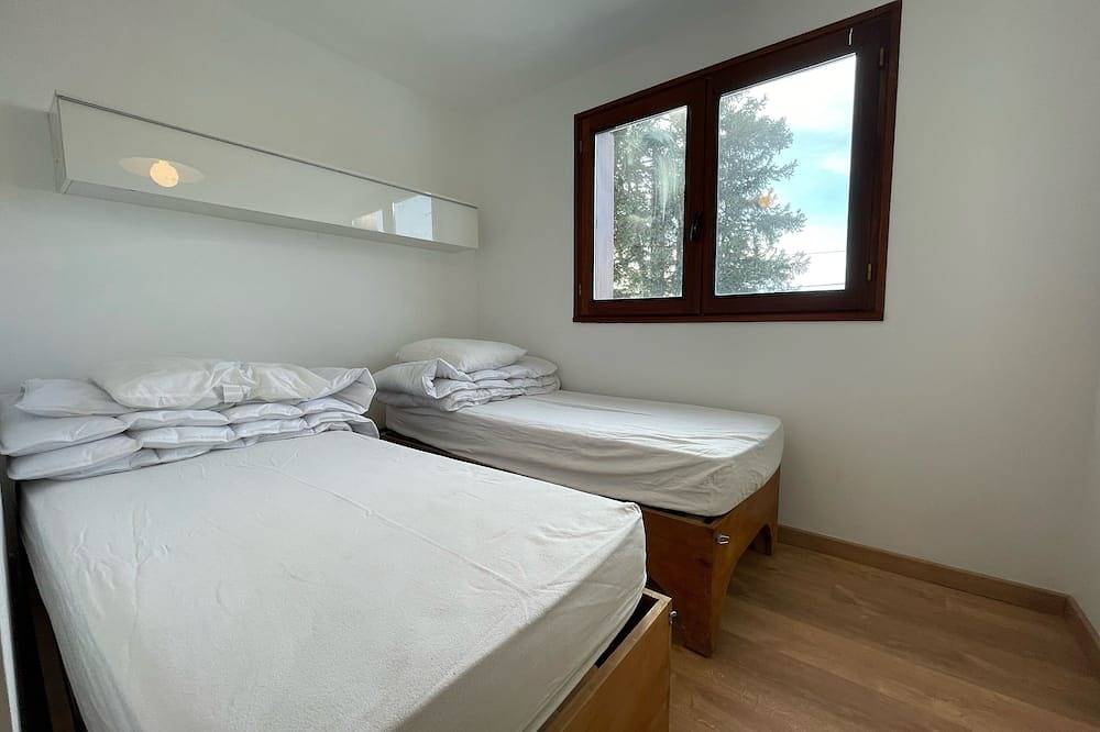 Chalet Chamrousse 1750, 8 pers, 3 ch, terrasse, vue magnifique sur le Vercors in Chamrousse, Parc national des Écrins