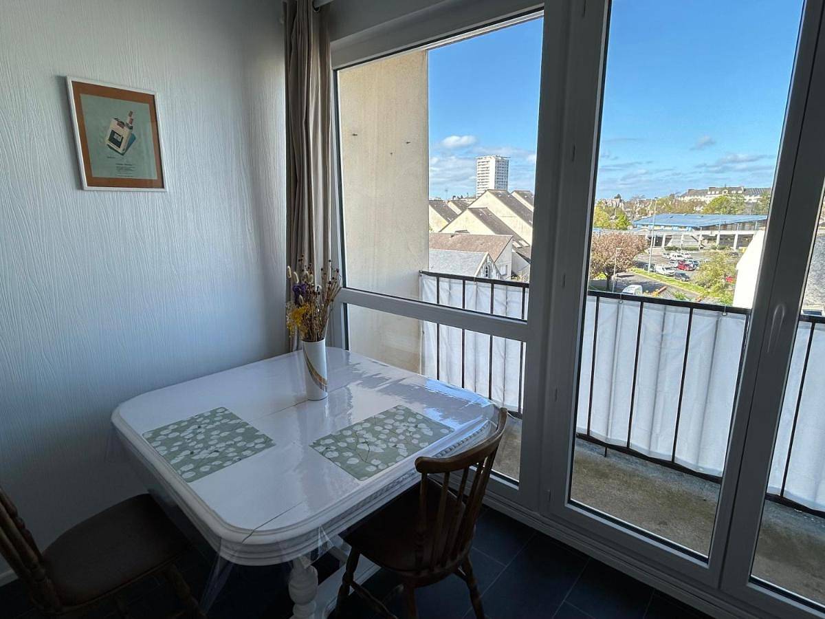 Appartement entier, One-Bedroom Apartment in Saint-Brieuc, Côte de Goëlo