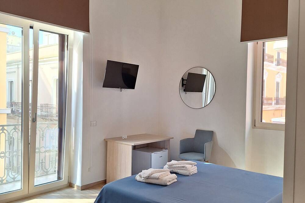 Antonio's vacation home, centrally located near station, in Brindisi, Salento