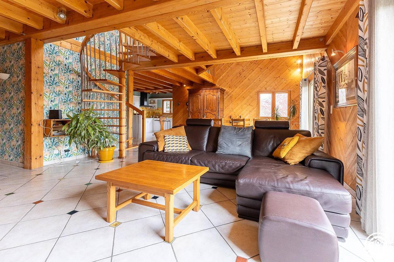 La Villa Manson in Saint-Genès-Champanelle, Parc naturel régional des Volcans d'Auvergne