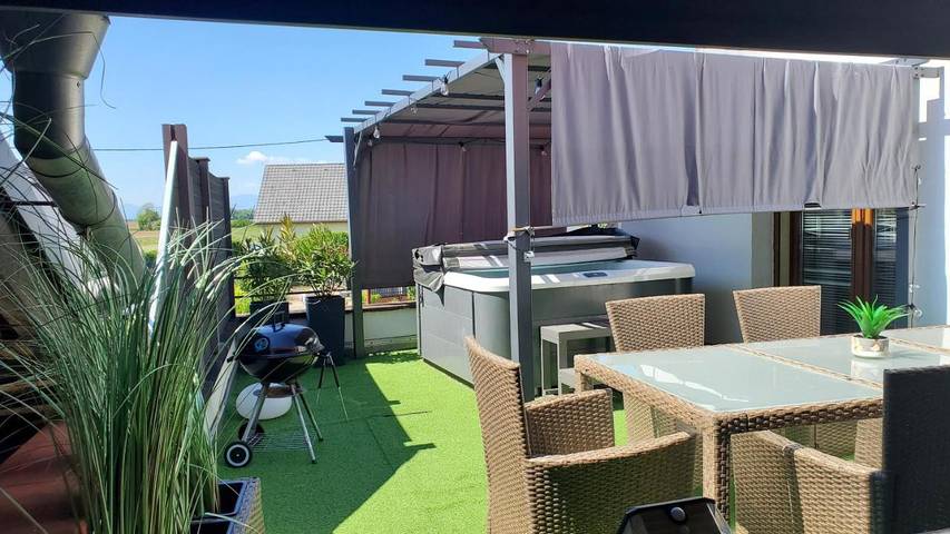 Appartement de vacances pour 6 personnes, avec jacuzzi et balcon