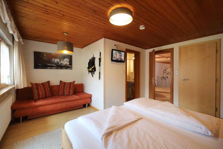 Gîte pour 4 personnes, avec sauna ainsi que jardin et piscine, adapté aux familles à Brand - 4