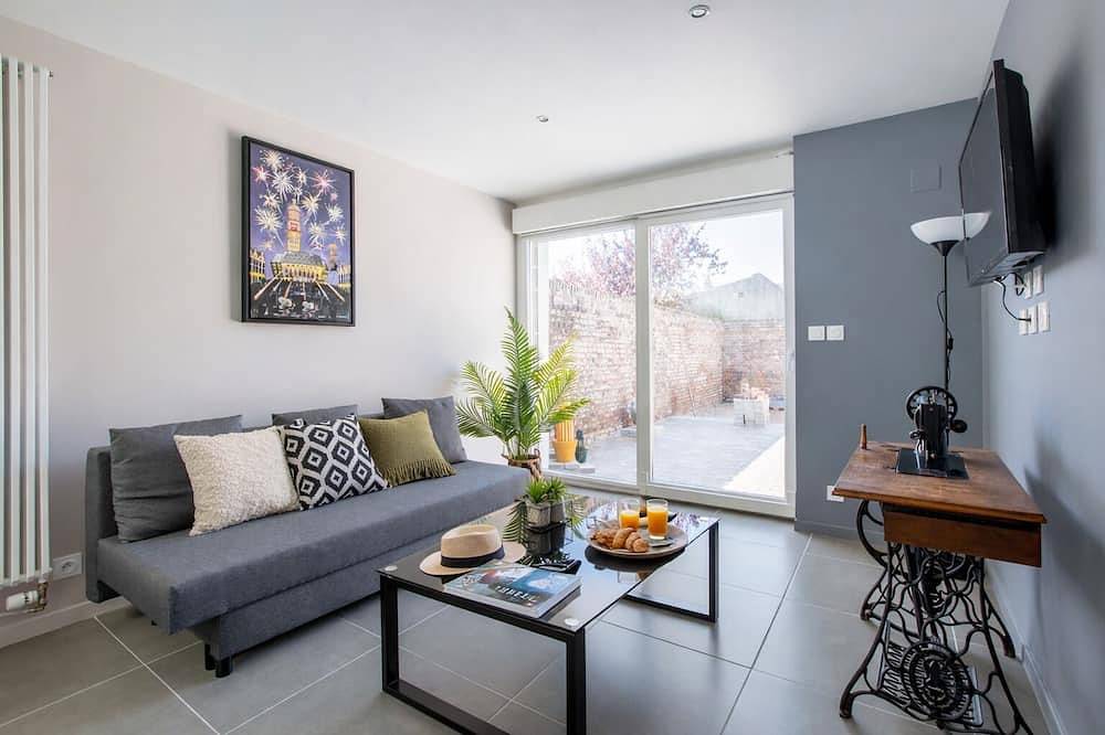 Entire apartment, Modern apartment with 40m² terrace - Extremely practical in Arras, Arras region