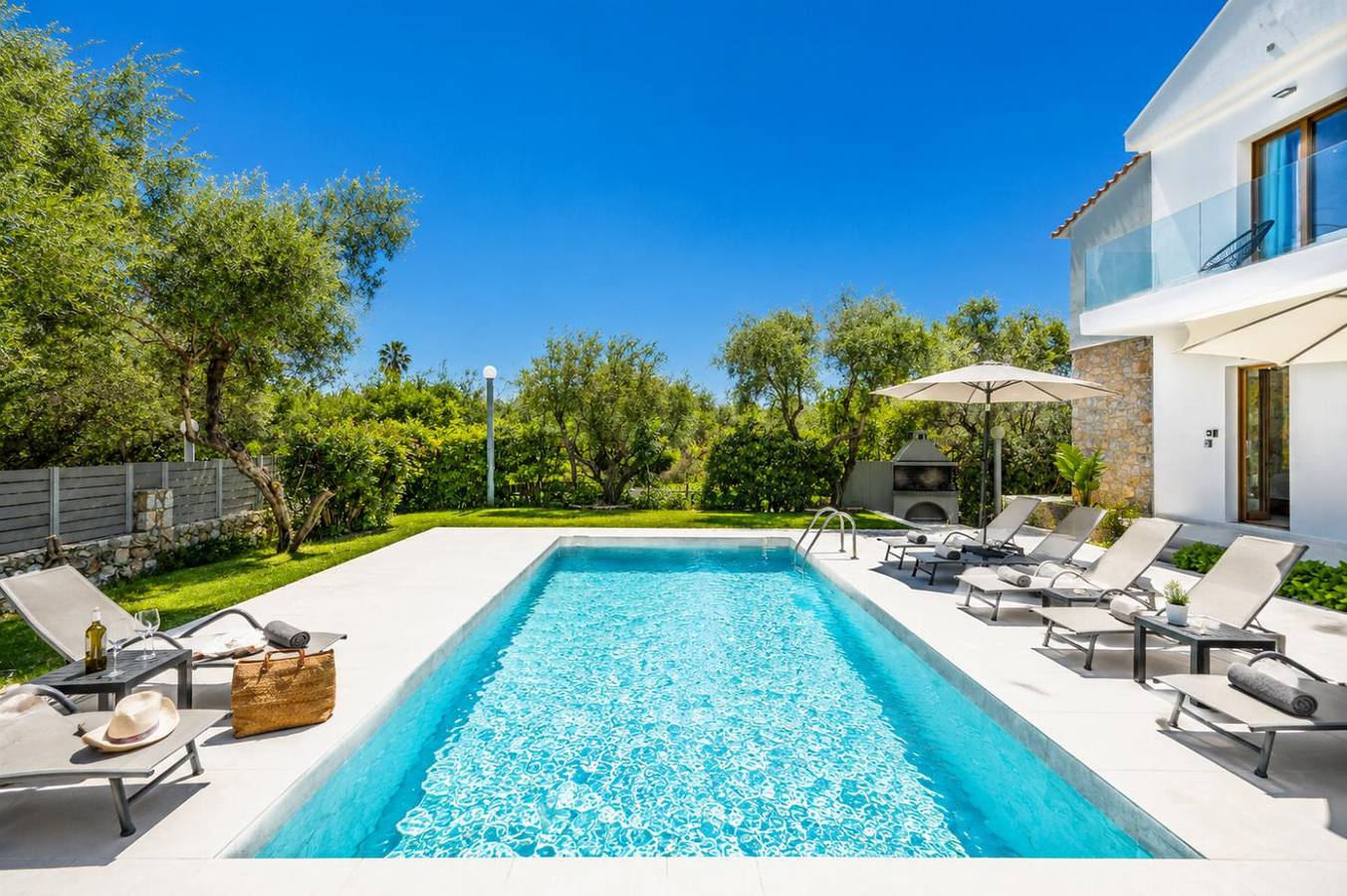 Villa for 6 personer med hage in Tavronitis, Chaniaregionen