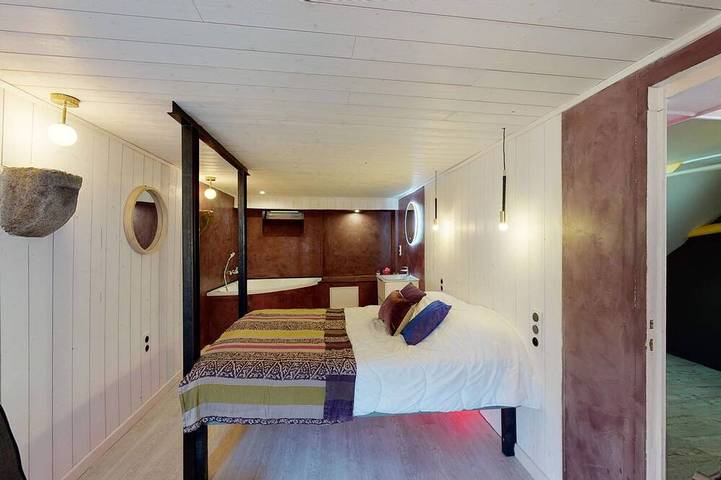 Location de vacances pour 14 personnes, avec jardin, animaux acceptés à Villedieu-les-Poêles - 2