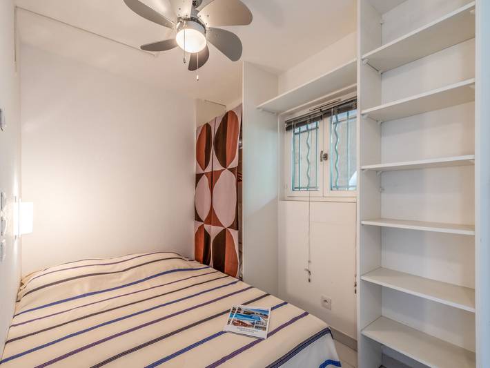 Ferienwohnung für 4 Personen, mit Terrasse und Ausblick in Cogolin - 3