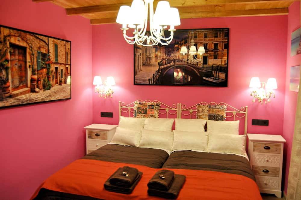 Casa Rural Deluxe Con Jacuzzi Y Piscina Cubierta Para 12 Personas in Collado Mediano, Provincia de Madrid