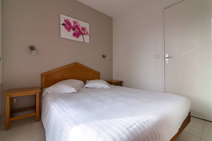 Gîte pour 4 personnes, avec piscine et jardin à Vallauris - 4