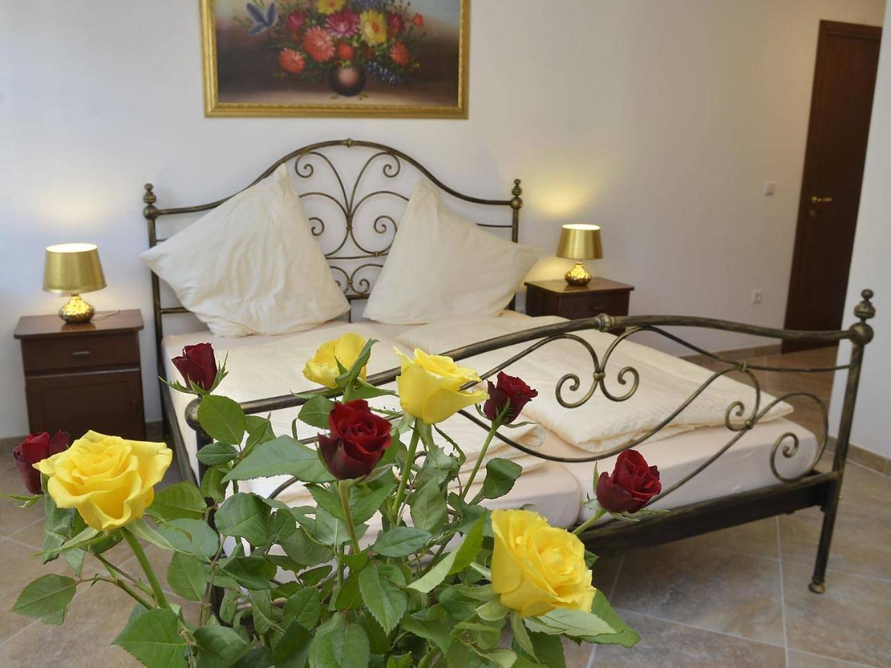 Double Room with Private Bathroom in Maikammer, Südliche Weinstraße