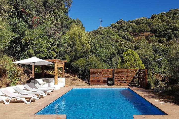 Finca für 6 Personen, mit Whirlpool und Pool sowie Garten in Casares