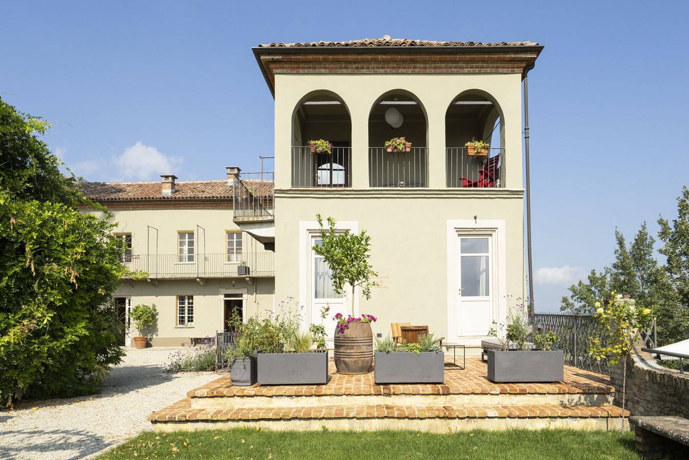 Villa per 12 Persone in Santo Stefano Belbo, Langhe