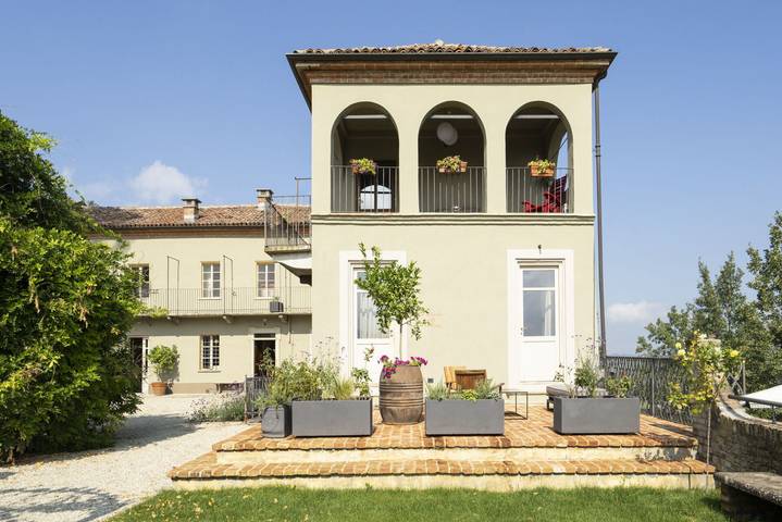 Villa per 12 persone, con terrazza e giardino in Langhe