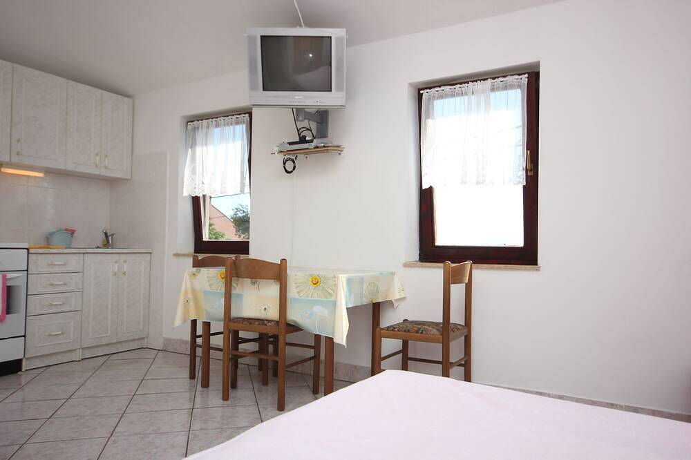 Ganze Wohnung, Studio Appartement mit Klima Punta kriza, Cres in Lošinj, Cres