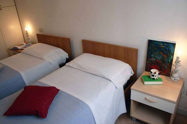 Apartamento entero, Apartamento de vacaciones con balcón, a 150 m de la playa in Fogliano Marina, Riccione