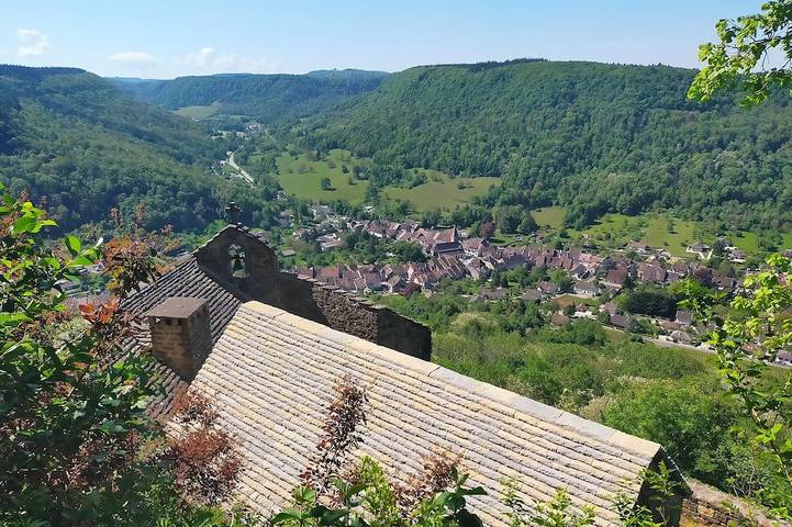 Chambre d’hôte pour 9 personnes, avec Jardin à Saint-Maur (Jura)