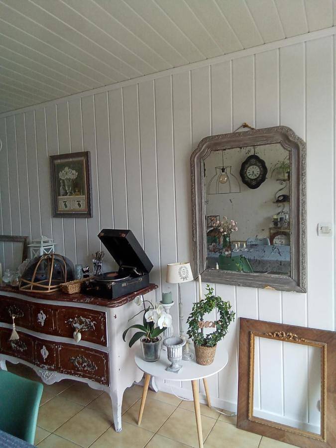 Chambre d’hôte pour 2 personnes, avec piscine ainsi que jardin et vue dans le Jura - 3