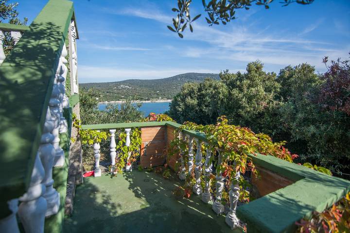 Ferienhaus für 8 Personen, mit Balkon/Terrasse auf Pasman