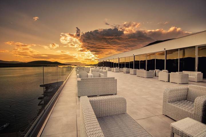 Hôtel pour 3 personnes, avec piscine et terrasse