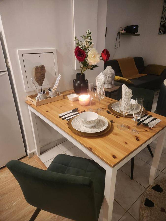 Gîte pour 3 personnes, avec Balcon et Jacuzzi ainsi que Terrasse et Jardin à Avion (Pas-de-Calais) - 3