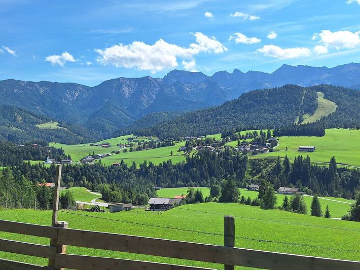 Ferienwohnung für 5 Personen, mit Balkon und Ausblick sowie Garten in Steinberg am Rofan - 3