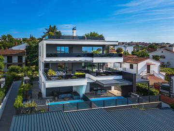 Ferienwohnung für 8 Personen, mit Balkon in Njivice