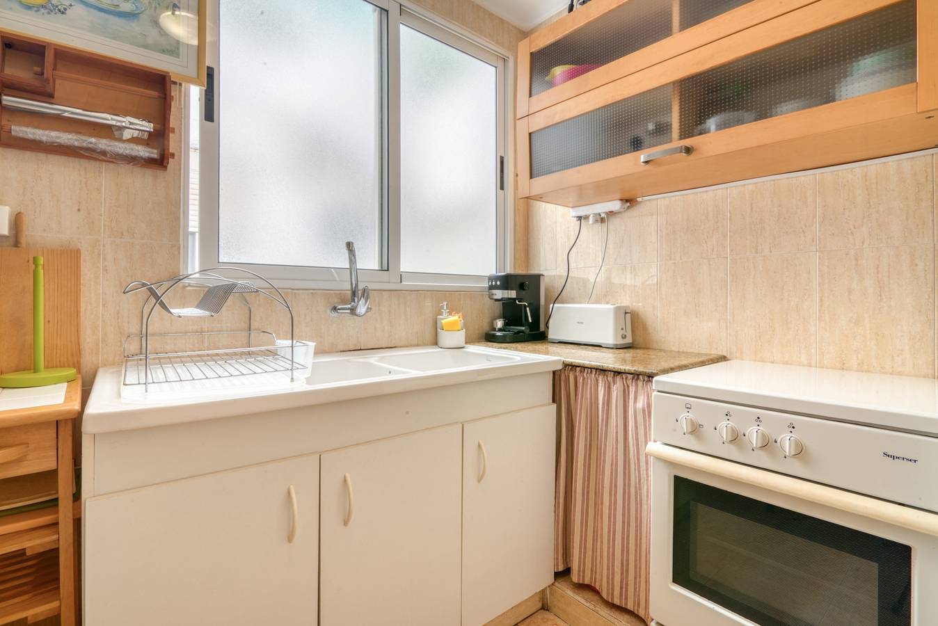 Apartamento entero, Apartamento 'Riu Mar Cullera' con vistas a la montaña, Wi-Fi y aire acondicionado in Cullera, Costa de Valencia