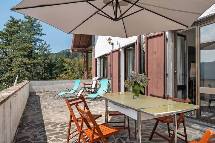 Appartamento per 10 persone, con giardino, con animali domestici in Borzonasca