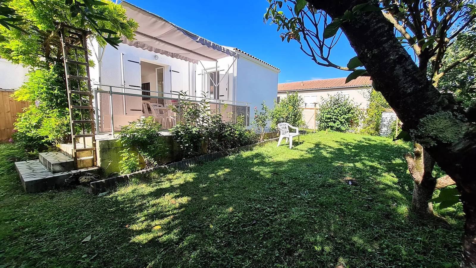 Villa for 5 People in Saint-Georges-de-Didonne, Rochefort region