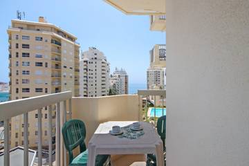 Gîte pour 5 personnes, avec balcon à Armação de Pera