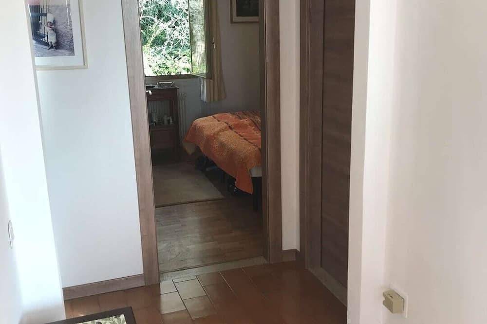 Ganze Wohnung, Idylle am Gardasee - Ferienwohnung Fasano - mit traumhaften Seeblick in Gardone Riviera, Gardasee-Berge