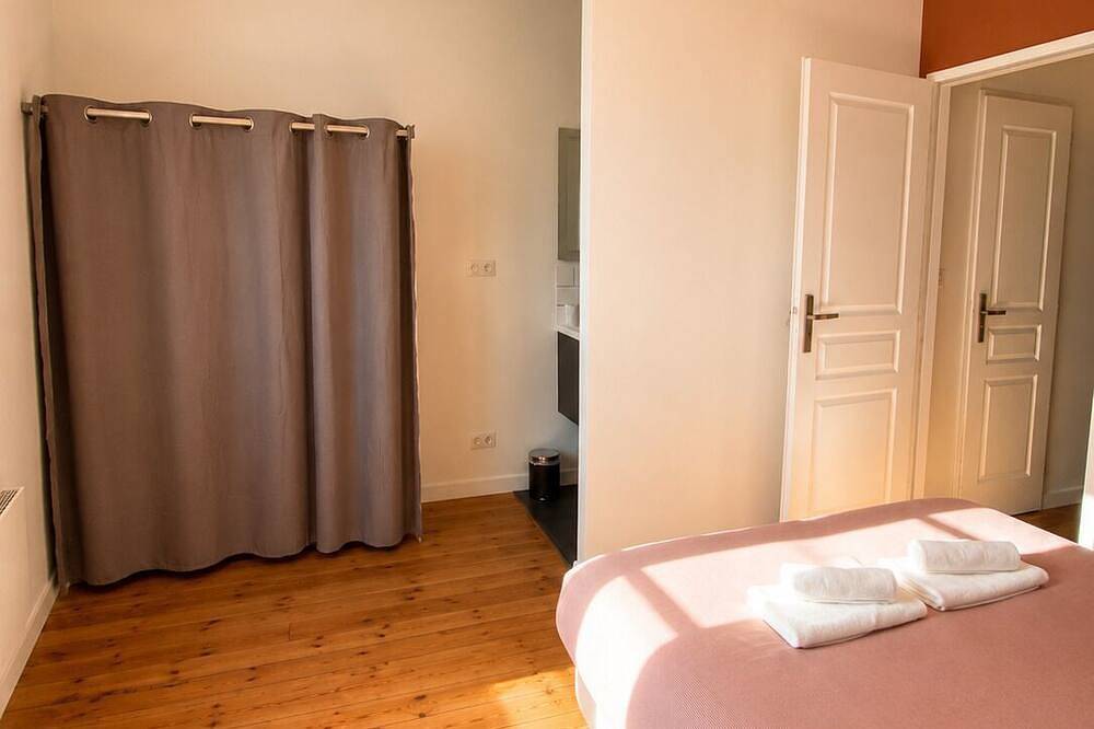 Grande maison 8 pers • 4 suites • Centre Angoulême in Angoulême, Charente
