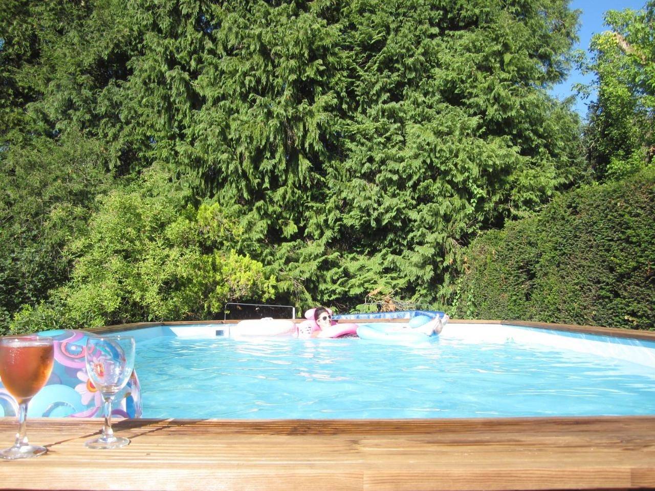 Triple Room in Châteauneuf-la-Forêt, Région de Limoges