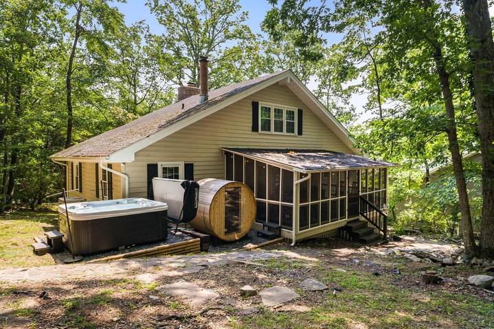Ferienhaus für 10 Personen, mit Whirlpool und Terrasse sowie Sauna - 1