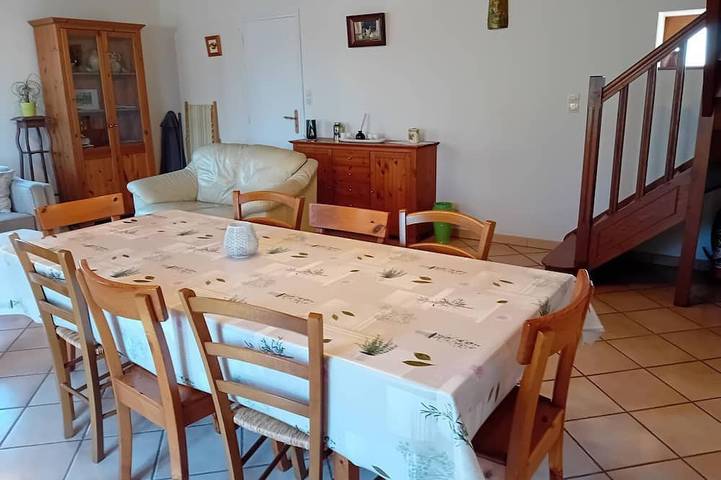 Gîte pour 6 personnes, avec jardin à Channay-sur-Lathan - 4