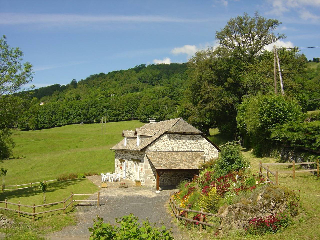 Gite Mazut de Lagarde in Raulhac, Région d'Aurillac