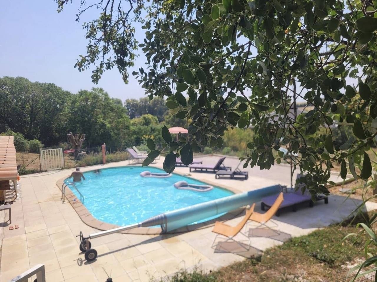 Maison de vacances 'La P'tite Maiz' avec piscine partagée, terrasse privée et Wi-Fi in Bourg-de-Visa, Quercy