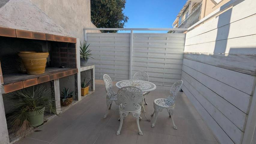 Location de vacances pour 2 personnes, avec piscine et terrasse à Lavérune - 3