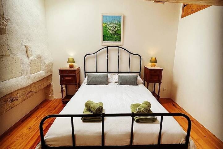 Location de vacances pour 8 personnes, avec jardin et terrasse à Saint-Séverin - 4