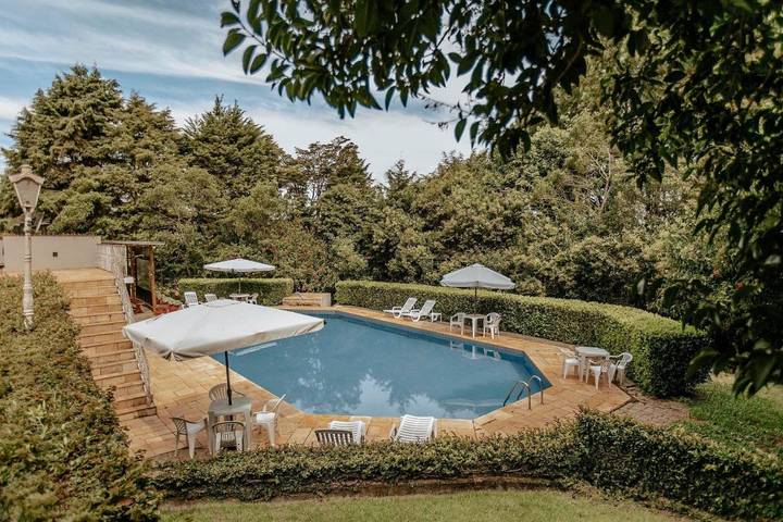 Casas e apartamentos de temporada para 2 pessoas, com jardim e piscina em Piedade