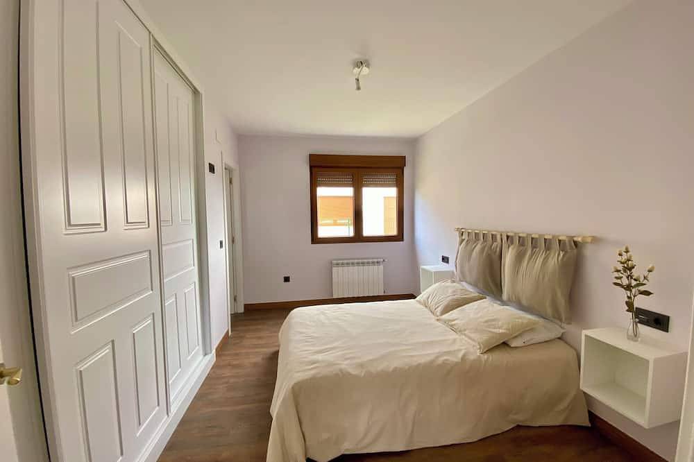 Charming coastal villa near the Cathedrals Beach in Ribadeo. in Ribadeo, Rías Altas