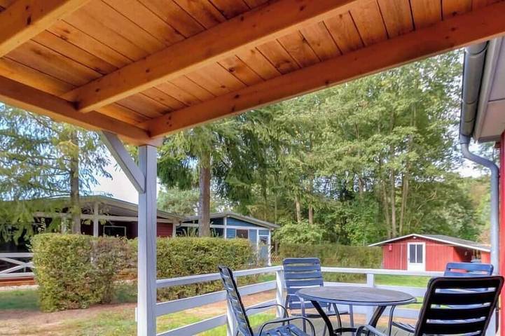 Bungalow für 4 Personen, mit Garten und Terrasse in Korswandt