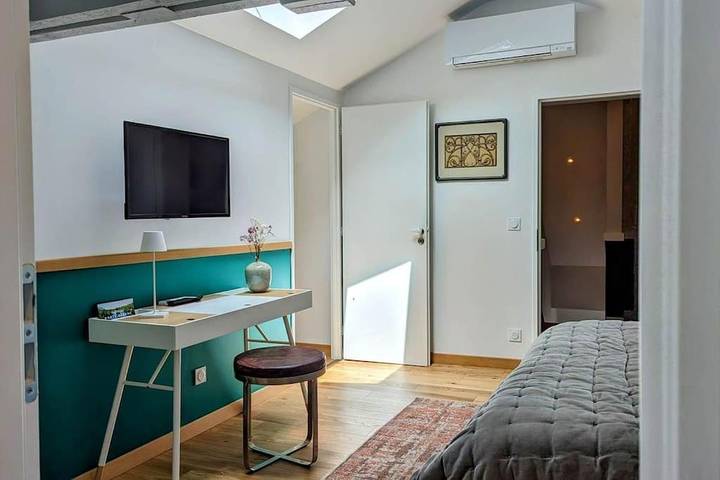 Location de vacances pour 6 personnes, avec vue ainsi que jardin et piscine à Saint-Brice-sur-Vienne - 3