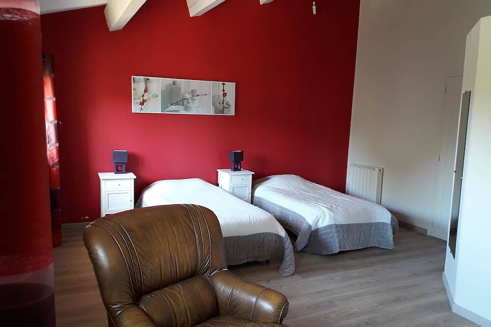 Große Villa 2 bis 28 Personen, in der Nähe von St. Paul Trois Châteaux, 15 Minuten Vaison la Romaine in Bollène, Vaucluse