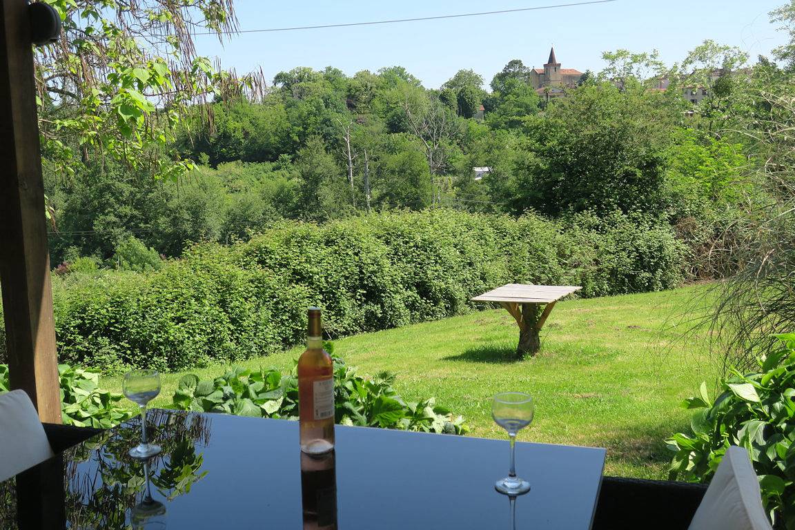 Gîte Hirondelle - Domaine Le Poteau in Castelnau-d'Auzan, Gers