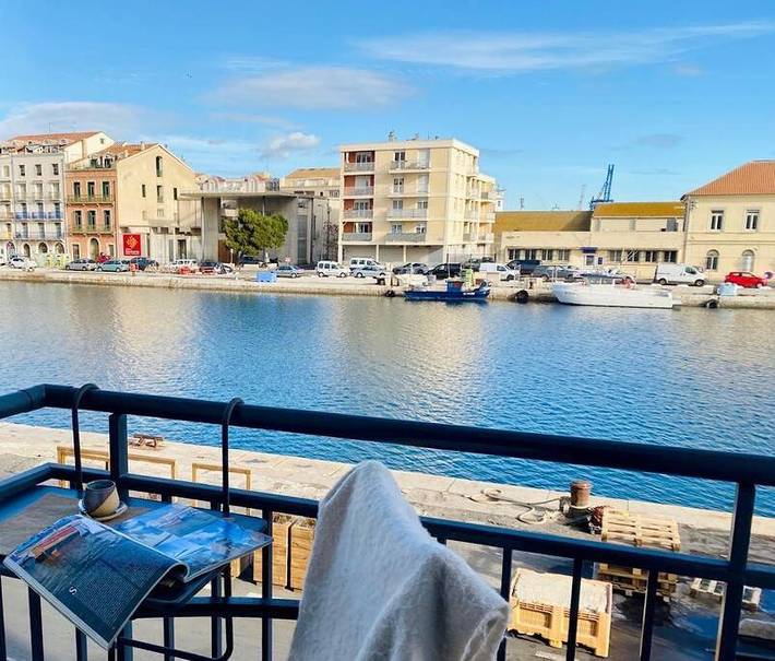 Gîte pour 6 personnes, avec vue sur le lac ainsi que vue et balcon dans Port de Sète